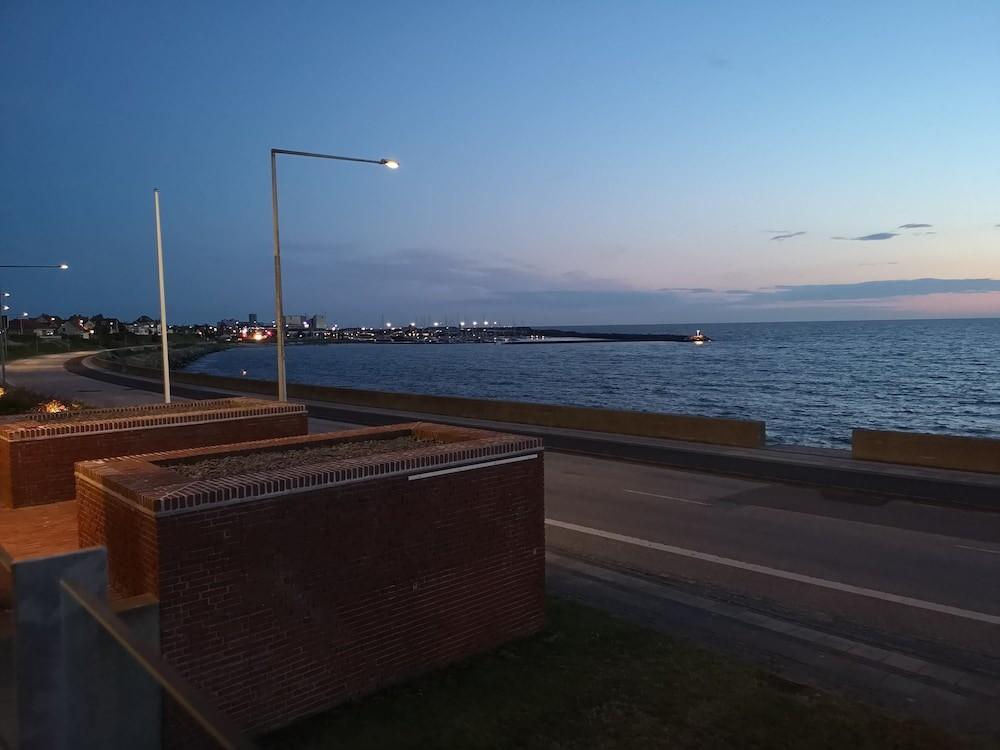 Griffen Spa Hotel Rønne Екстериор снимка